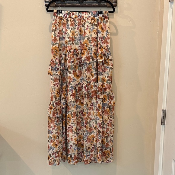 Promesa Dresses & Skirts - Floral Ruffled Maxi Skirt